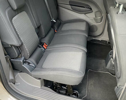 Форд Турнео Коннект, объемом двигателя 1.5 л и пробегом 141 тыс. км за 19099 $, фото 20 на Automoto.ua