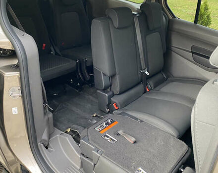 Форд Турнео Коннект, объемом двигателя 1.5 л и пробегом 141 тыс. км за 19099 $, фото 22 на Automoto.ua