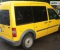Желтый Форд Турнео Коннект пасс., объемом двигателя 1.8 л и пробегом 424 тыс. км за 4500 $, фото 4 на Automoto.ua