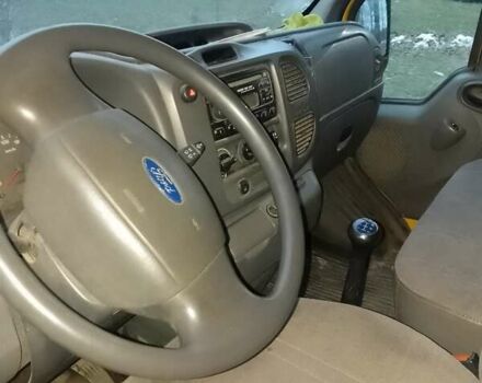 Форд Турнео Коннект 2005 в Ратно на Automoto.ua Желтый Форд Турнео Коннект, объемом двигателя 2 л и пробегом 300 тыс. км за 3900 $, фото 3 на Automoto.ua
