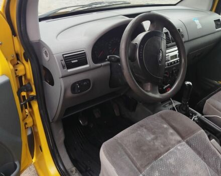 Желтый Форд Турнео Коннект, объемом двигателя 0 л и пробегом 403 тыс. км за 2600 $, фото 9 на Automoto.ua