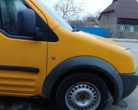 Желтый Форд Турнео Коннект, объемом двигателя 0 л и пробегом 403 тыс. км за 2600 $, фото 1 на Automoto.ua