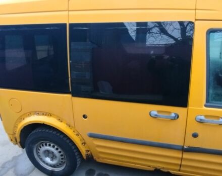 Желтый Форд Турнео Коннект, объемом двигателя 0 л и пробегом 403 тыс. км за 2600 $, фото 18 на Automoto.ua