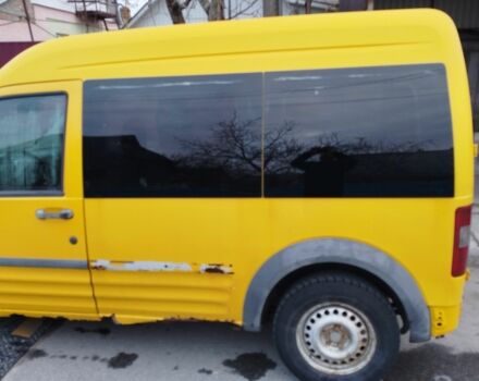 Желтый Форд Турнео Коннект, объемом двигателя 0 л и пробегом 403 тыс. км за 2600 $, фото 6 на Automoto.ua