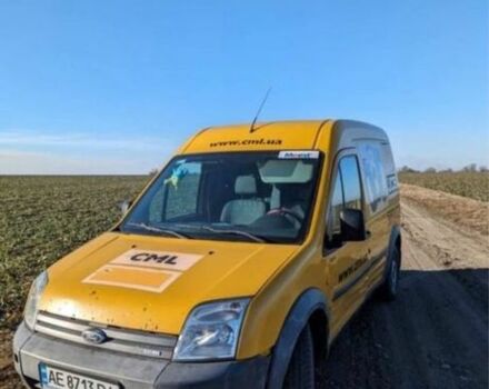 Желтый Форд Турнео Коннект, объемом двигателя 1.8 л и пробегом 450 тыс. км за 3100 $, фото 1 на Automoto.ua