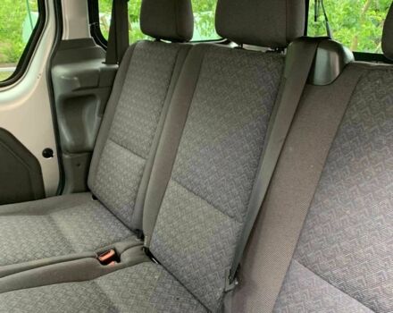 Серый Форд Турнео Коннект, объемом двигателя 1.8 л и пробегом 153 тыс. км за 4500 $, фото 4 на Automoto.ua