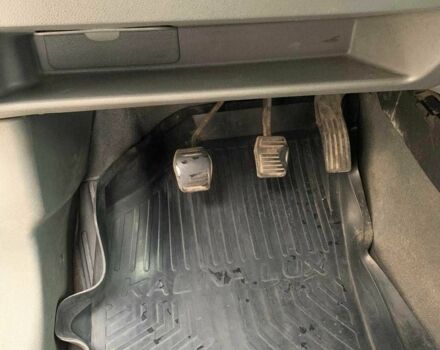 Серый Форд Турнео Коннект, объемом двигателя 1.8 л и пробегом 153 тыс. км за 4500 $, фото 2 на Automoto.ua