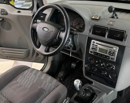 Сірий Форд Турнео Коннект, об'ємом двигуна 1.8 л та пробігом 270 тис. км за 5300 $, фото 7 на Automoto.ua