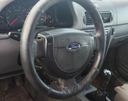 Серый Форд Турнео Коннект, объемом двигателя 0 л и пробегом 300 тыс. км за 3500 $, фото 4 на Automoto.ua