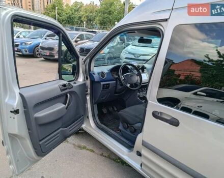 Сірий Форд Турнео Коннект, об'ємом двигуна 1.7 л та пробігом 188 тис. км за 9600 $, фото 20 на Automoto.ua