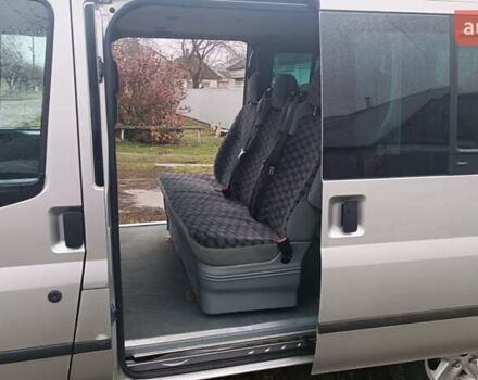 Сірий Форд Турнео Коннект, об'ємом двигуна 2.2 л та пробігом 179 тис. км за 13000 $, фото 3 на Automoto.ua