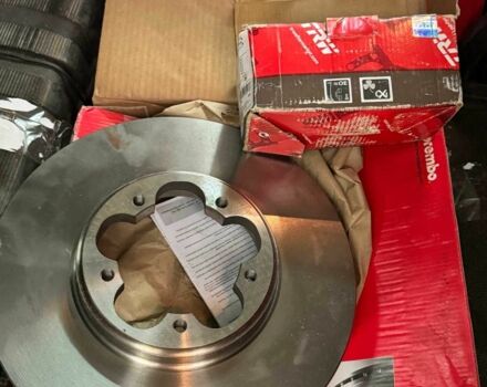 Серый Форд Турнео Коннект, объемом двигателя 2.2 л и пробегом 414 тыс. км за 13500 $, фото 11 на Automoto.ua