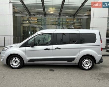 Сірий Форд Турнео Коннект, об'ємом двигуна 1.56 л та пробігом 58 тис. км за 14979 $, фото 8 на Automoto.ua