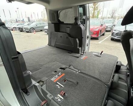 Сірий Форд Турнео Коннект, об'ємом двигуна 1.56 л та пробігом 58 тис. км за 14979 $, фото 17 на Automoto.ua