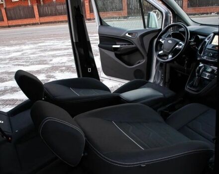 Серый Форд Турнео Коннект, объемом двигателя 1.5 л и пробегом 157 тыс. км за 8700 $, фото 20 на Automoto.ua