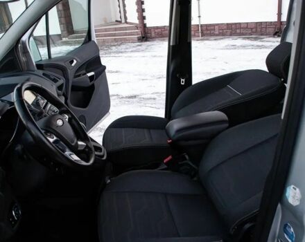 Серый Форд Турнео Коннект, объемом двигателя 1.5 л и пробегом 157 тыс. км за 8700 $, фото 18 на Automoto.ua