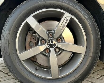 Серый Форд Турнео Коннект, объемом двигателя 1.5 л и пробегом 145 тыс. км за 9500 $, фото 14 на Automoto.ua