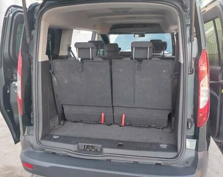 Серый Форд Турнео Коннект, объемом двигателя 1.56 л и пробегом 275 тыс. км за 10500 $, фото 25 на Automoto.ua