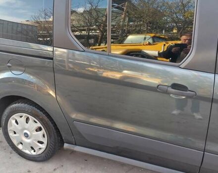 Серый Форд Турнео Коннект, объемом двигателя 1.56 л и пробегом 275 тыс. км за 10500 $, фото 4 на Automoto.ua