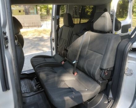 Серый Форд Турнео Коннект, объемом двигателя 2.5 л и пробегом 165 тыс. км за 11000 $, фото 13 на Automoto.ua