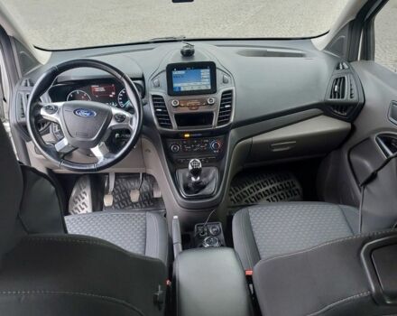 Серый Форд Турнео Коннект, объемом двигателя 1.5 л и пробегом 236 тыс. км за 20500 $, фото 5 на Automoto.ua