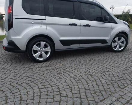 Серый Форд Турнео Коннект, объемом двигателя 1.5 л и пробегом 236 тыс. км за 20500 $, фото 14 на Automoto.ua