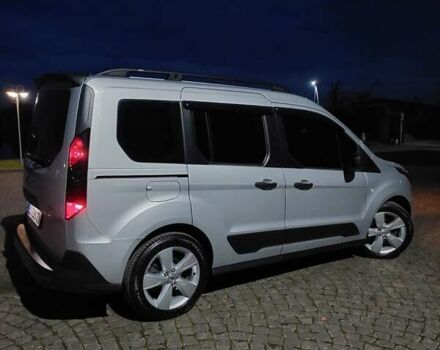 Серый Форд Турнео Коннект, объемом двигателя 1.5 л и пробегом 236 тыс. км за 20500 $, фото 17 на Automoto.ua