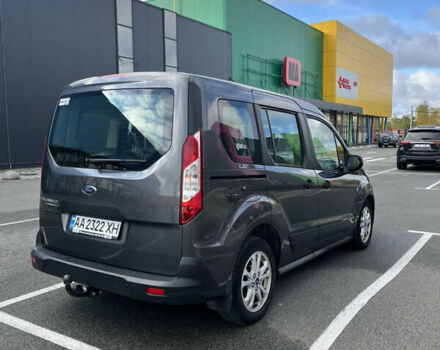 Серый Форд Турнео Коннект, объемом двигателя 1.5 л и пробегом 288 тыс. км за 15500 $, фото 5 на Automoto.ua