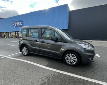 Серый Форд Турнео Коннект, объемом двигателя 1.5 л и пробегом 288 тыс. км за 15500 $, фото 4 на Automoto.ua