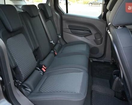 Серый Форд Турнео Коннект, объемом двигателя 1.56 л и пробегом 49 тыс. км за 18323 $, фото 6 на Automoto.ua