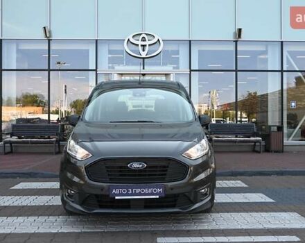 Серый Форд Турнео Коннект, объемом двигателя 1.56 л и пробегом 49 тыс. км за 18323 $, фото 4 на Automoto.ua