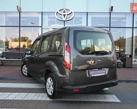 Серый Форд Турнео Коннект, объемом двигателя 1.56 л и пробегом 49 тыс. км за 18323 $, фото 1 на Automoto.ua