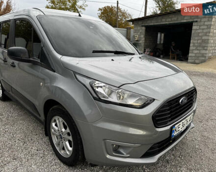 Серый Форд Турнео Коннект, объемом двигателя 1.5 л и пробегом 60 тыс. км за 15800 $, фото 8 на Automoto.ua