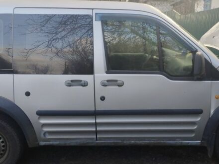 Серый Форд Турнео Коннект, объемом двигателя 0 л и пробегом 300 тыс. км за 3500 $, фото 1 на Automoto.ua