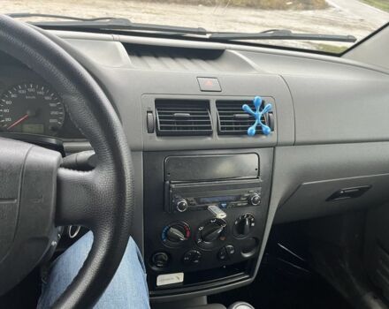 Синий Форд Турнео Коннект, объемом двигателя 1.8 л и пробегом 348 тыс. км за 4200 $, фото 12 на Automoto.ua