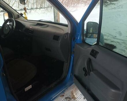 Синий Форд Турнео Коннект, объемом двигателя 1.8 л и пробегом 425 тыс. км за 4650 $, фото 11 на Automoto.ua