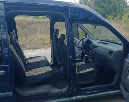 Синий Форд Турнео Коннект, объемом двигателя 1.8 л и пробегом 328 тыс. км за 3700 $, фото 2 на Automoto.ua