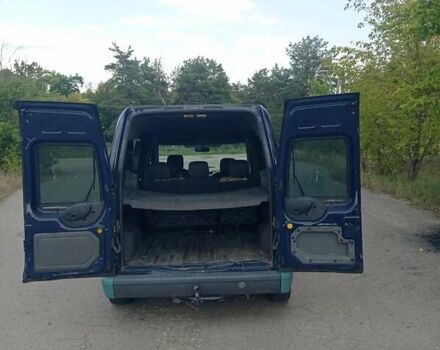 Синий Форд Турнео Коннект, объемом двигателя 1.8 л и пробегом 328 тыс. км за 3700 $, фото 4 на Automoto.ua