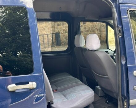 Синий Форд Турнео Коннект, объемом двигателя 1.8 л и пробегом 300 тыс. км за 4700 $, фото 9 на Automoto.ua