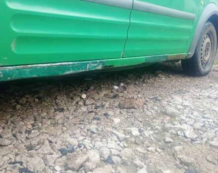 Зеленый Форд Турнео Коннект, объемом двигателя 1.8 л и пробегом 460 тыс. км за 3500 $, фото 6 на Automoto.ua