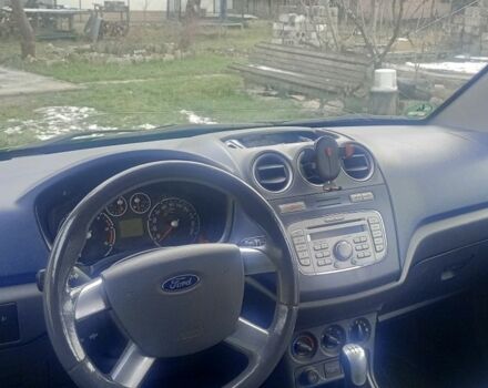 Зеленый Форд Турнео Коннект, объемом двигателя 1.8 л и пробегом 460 тыс. км за 3500 $, фото 9 на Automoto.ua