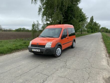 Форд Турнео Коннект 2006 у Звенигородка на Automoto.ua Помаранчевий Форд Турнео Коннект, об'ємом двигуна 0.18 л та пробігом 230 тис. км за 4500 $, фото 1 на Automoto.ua