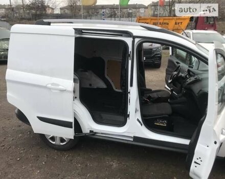 Білий Форд Tourneo Courier, об'ємом двигуна 1.5 л та пробігом 178 тис. км за 10500 $, фото 6 на Automoto.ua