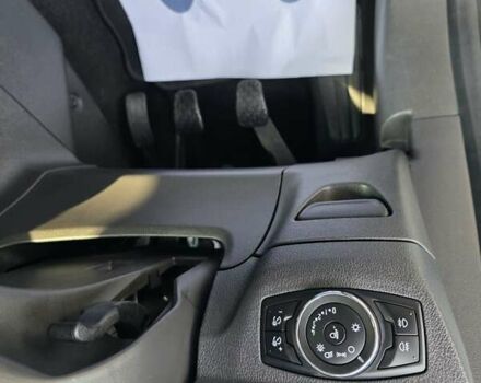 Белый Форд Tourneo Courier, объемом двигателя 1.5 л и пробегом 140 тыс. км за 10400 $, фото 24 на Automoto.ua
