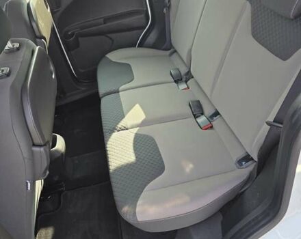 Белый Форд Tourneo Courier, объемом двигателя 1.5 л и пробегом 141 тыс. км за 9999 $, фото 17 на Automoto.ua