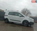 Белый Форд Tourneo Courier, объемом двигателя 1.5 л и пробегом 220 тыс. км за 10000 $, фото 1 на Automoto.ua