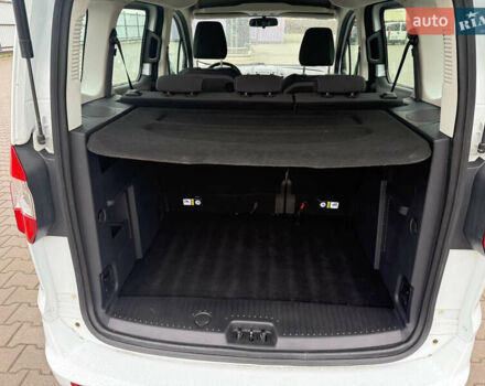 Белый Форд Tourneo Courier, объемом двигателя 1.5 л и пробегом 220 тыс. км за 8850 $, фото 9 на Automoto.ua