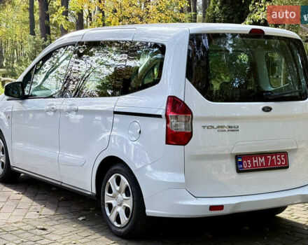 Форд Tourneo Courier 2017 в Луцке на Automoto.ua Белый Форд Tourneo Courier, объемом двигателя 1.5 л и пробегом 221 тыс. км за 9400 $, фото 7 на Automoto.ua