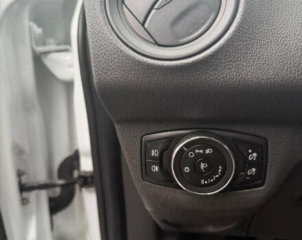 Белый Форд Tourneo Courier, объемом двигателя 1.5 л и пробегом 220 тыс. км за 8850 $, фото 11 на Automoto.ua