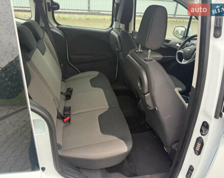 Белый Форд Tourneo Courier, объемом двигателя 1.5 л и пробегом 220 тыс. км за 8850 $, фото 15 на Automoto.ua
